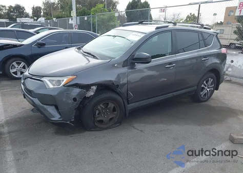 2018 Toyota Rav4 Le z USA, uszkodzony, nr VIN 2T3ZFREV3JW492938